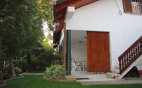 Schmidt apartment